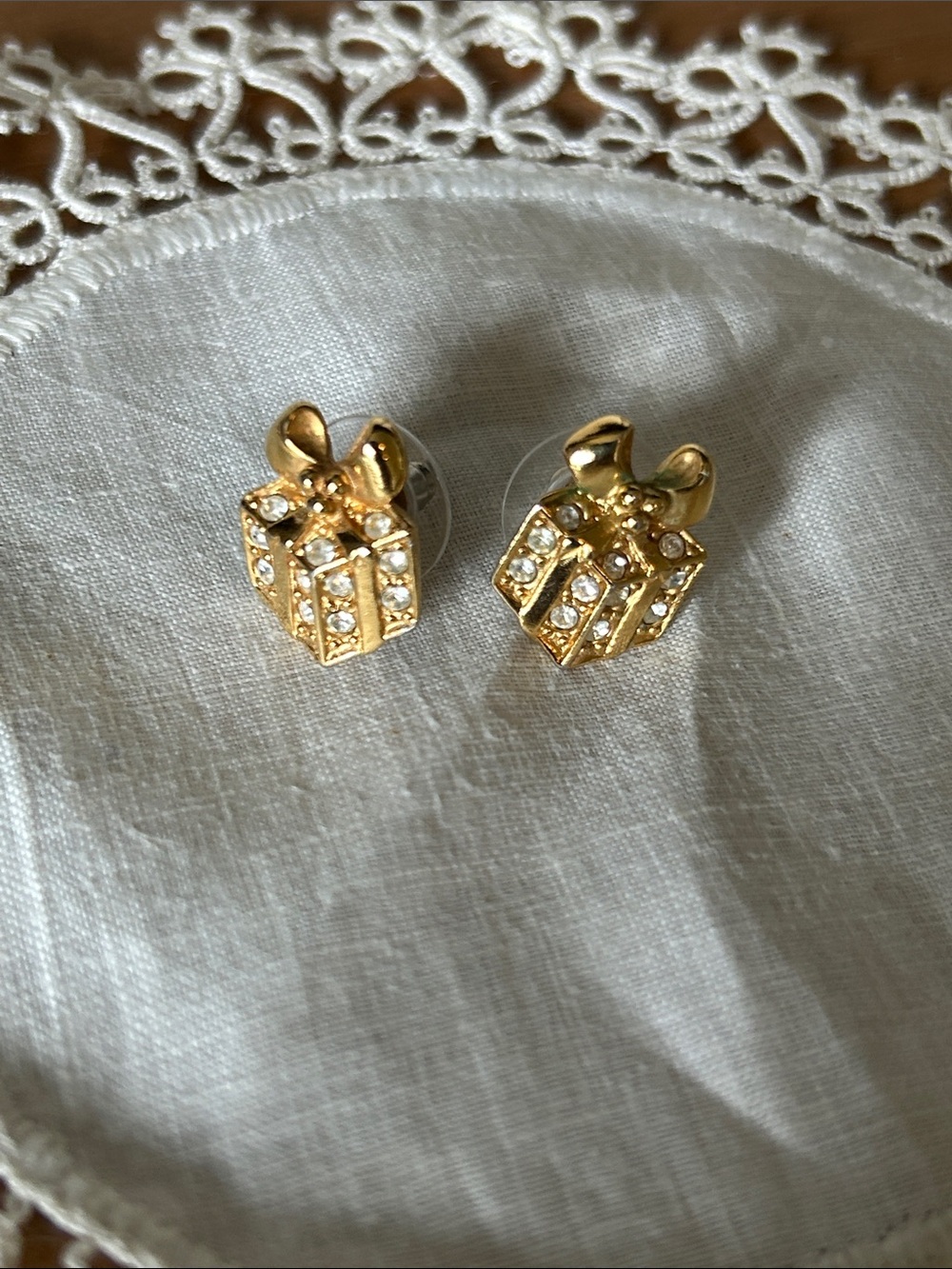 Vintage Avon Gold-Tone Crystal Gift Box Stud Earrings